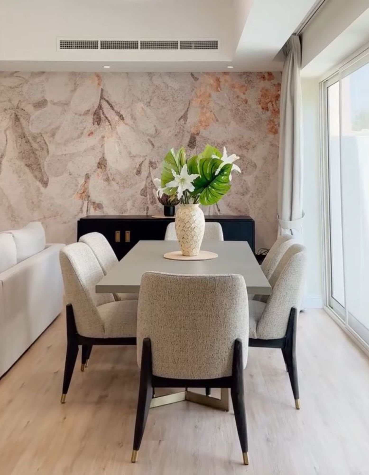 masterpiece design studio dining area (3)