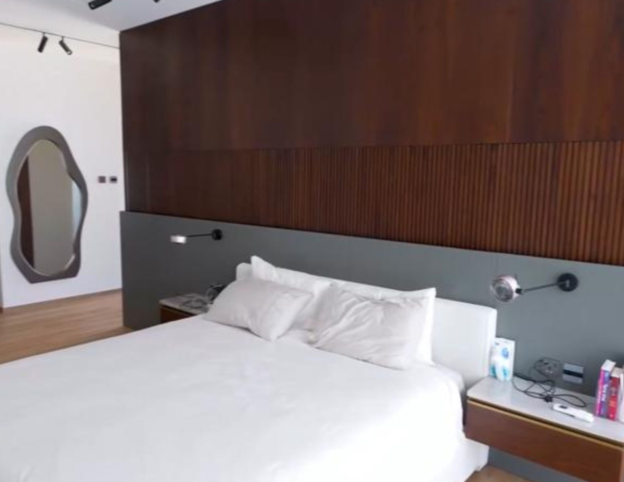 masterpiece design studio master bedroom (2)